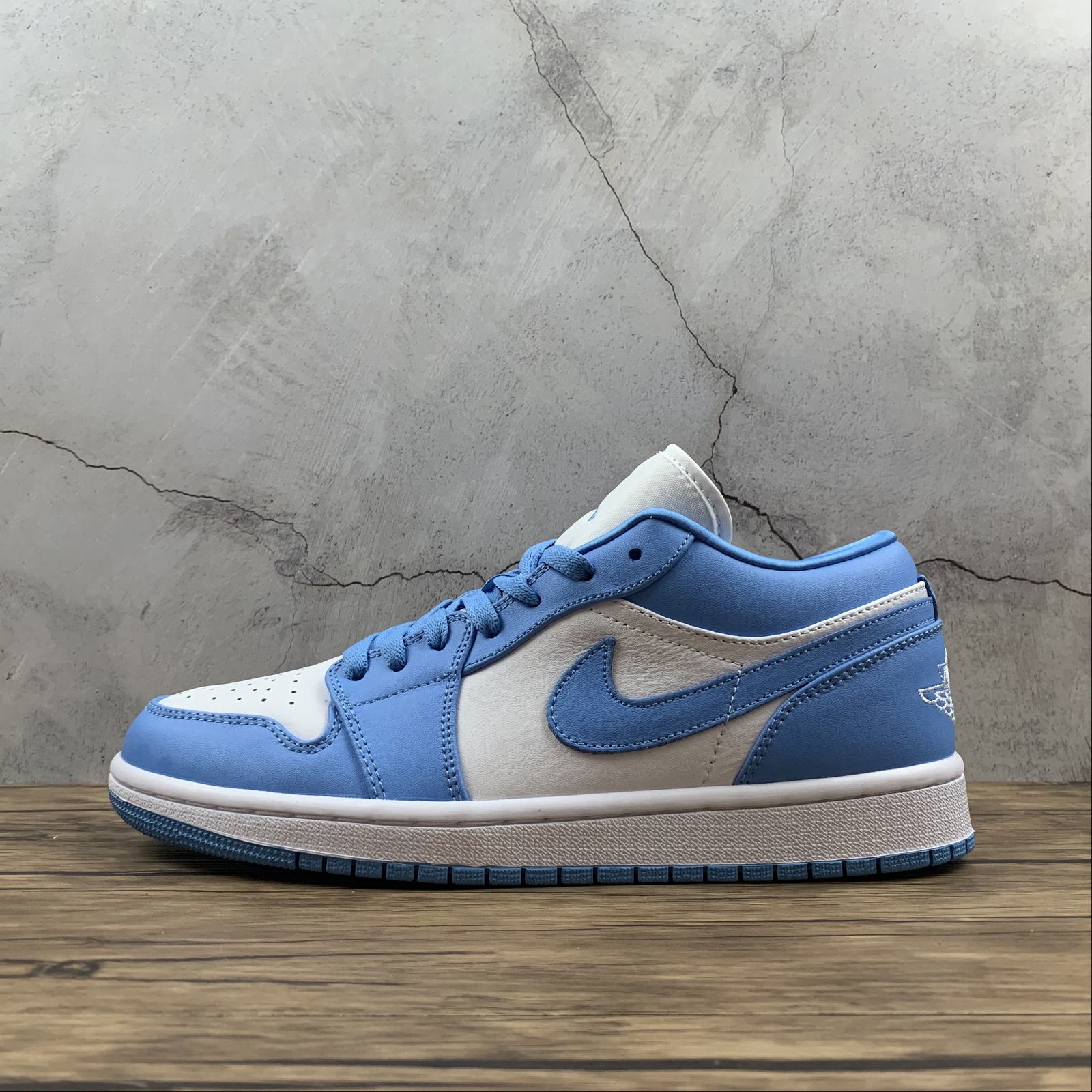 AIR JORDAN 1 LOW UNIVERSITY BLUE – Bjohn Sneakers