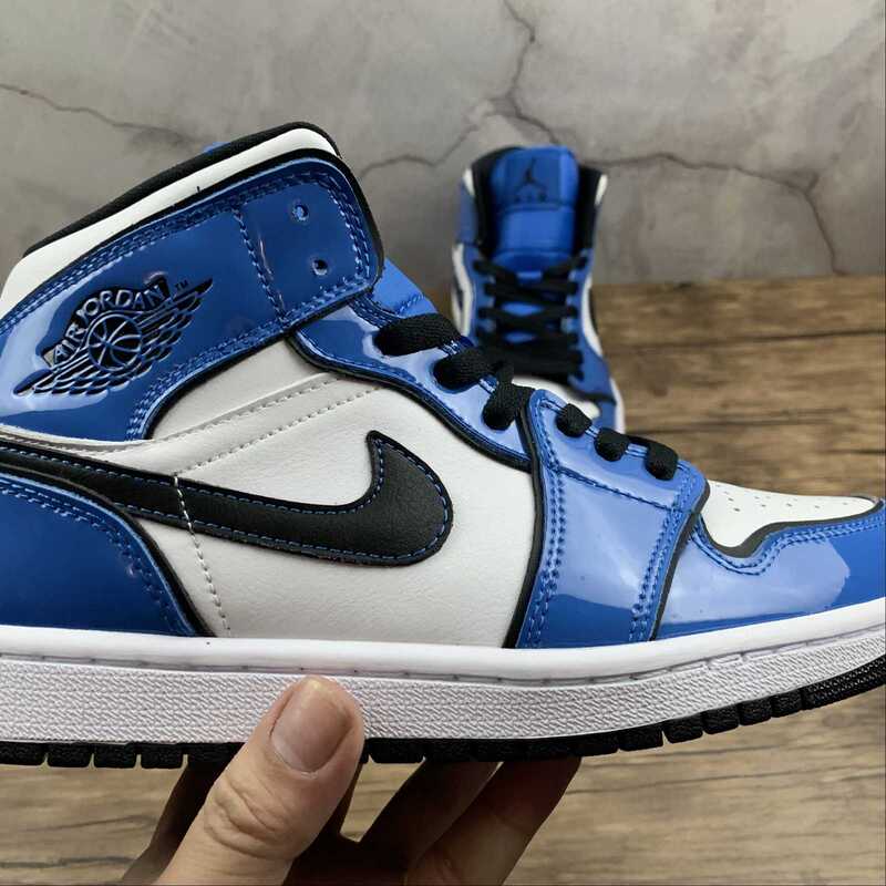 AIR JORDAN 1 MID SIGNAL BLUE – Bjohn Sneakers