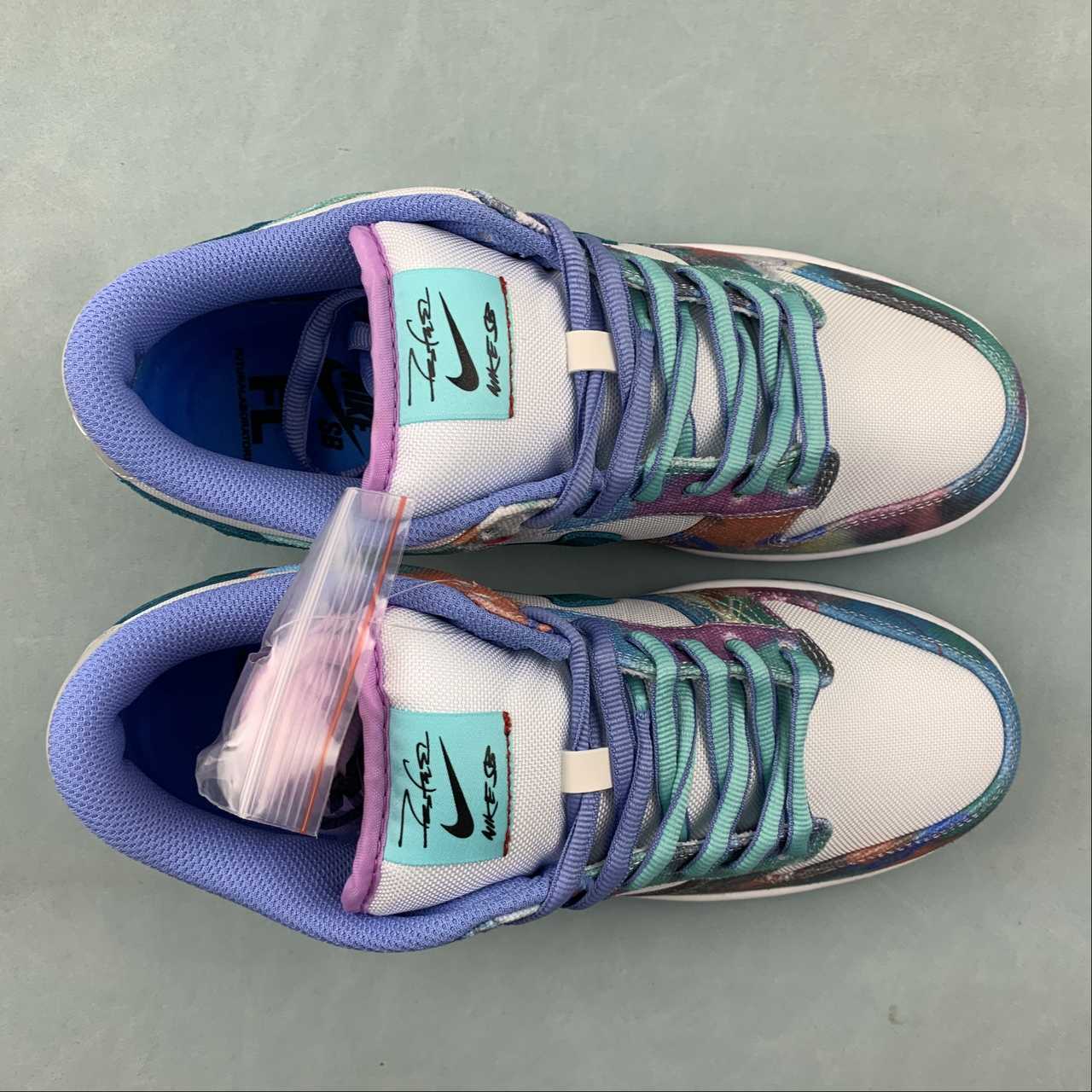 Nike x Futura Laboratories SB Dunk Low 'Bleached Aqua Nike x Futura Laboratories SB Dunk Low 'Bleached Aqua
