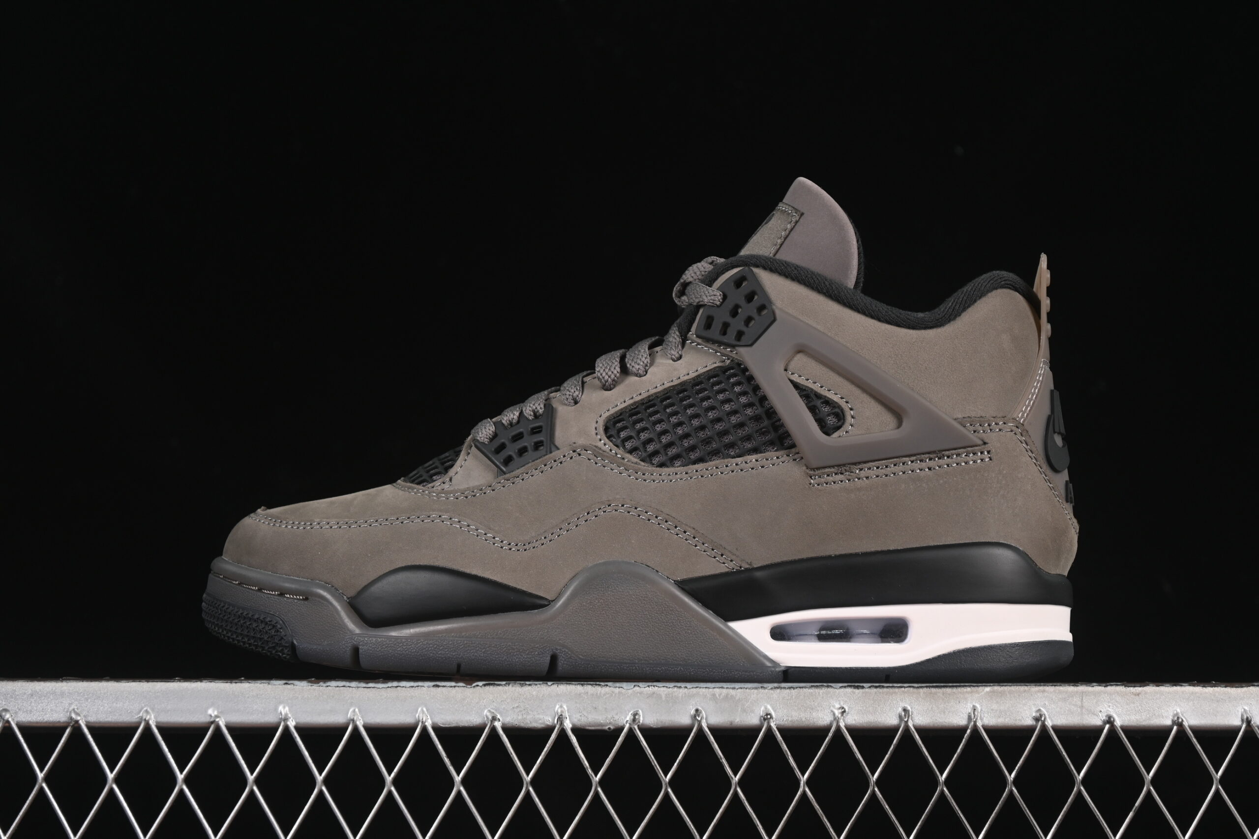 Air Jordan 4 Retro OG 'Cave Stone'1