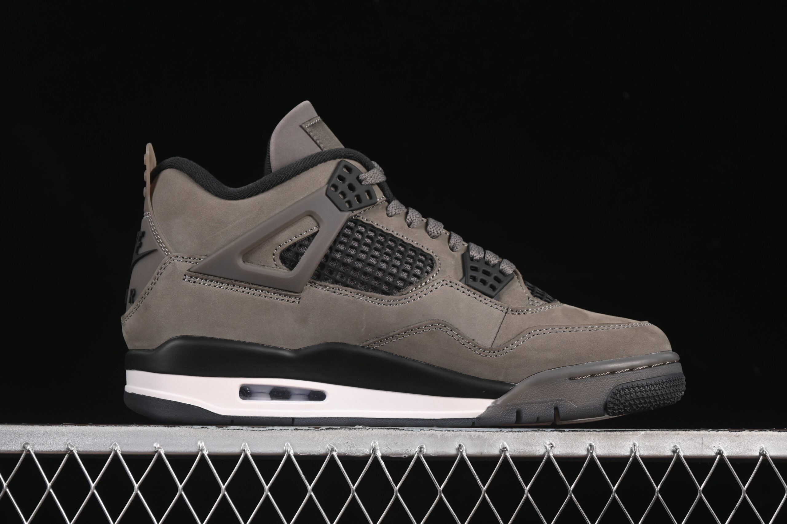 Air Jordan 4 Retro OG 'Cave Stone'2