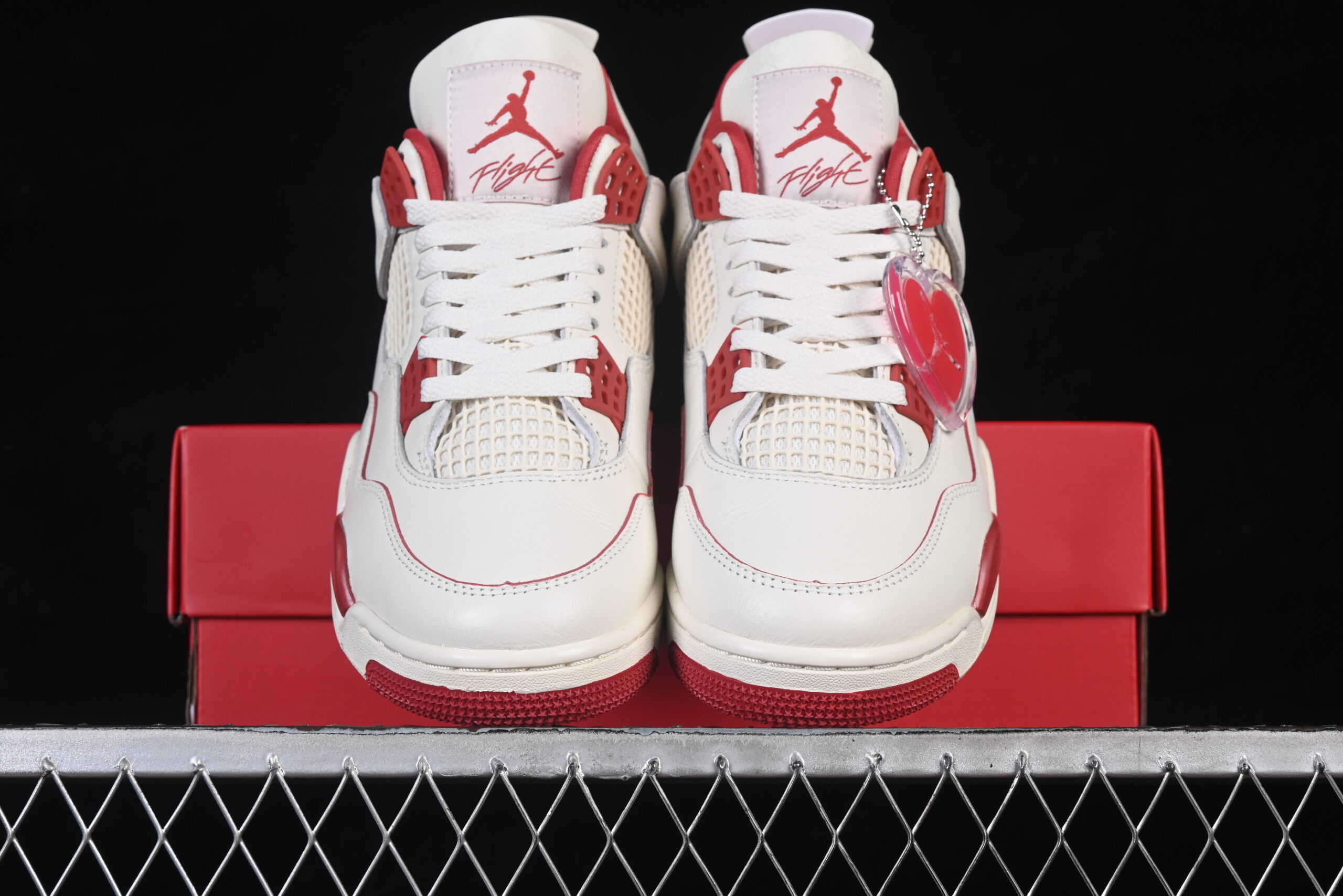 Air Jordan 4 Retro Valentine's Day5